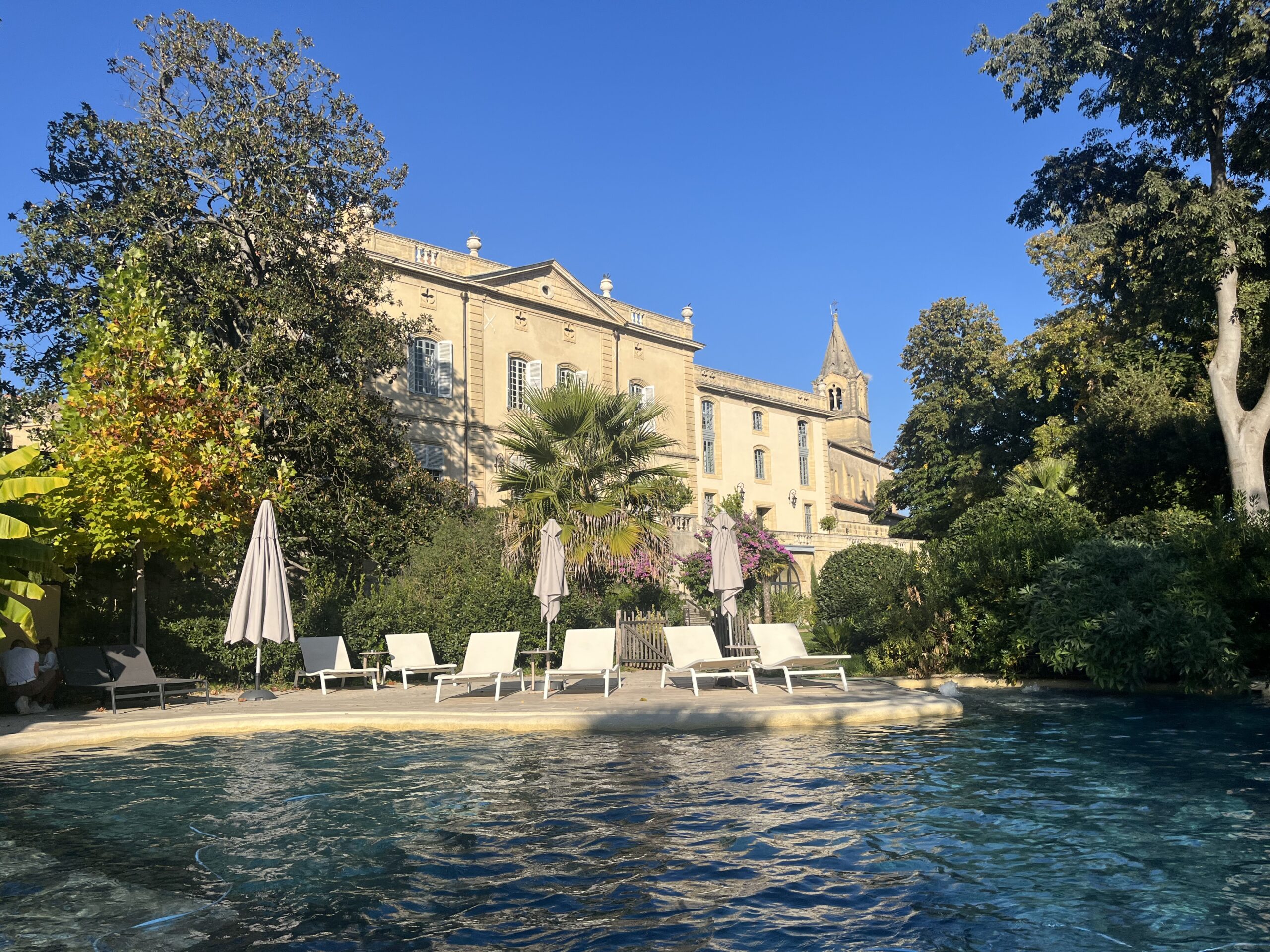 la piscine du Château de collias proche Uzès Pont du gard